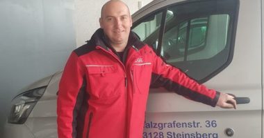 Neuer Kollege im Kundendienst!
