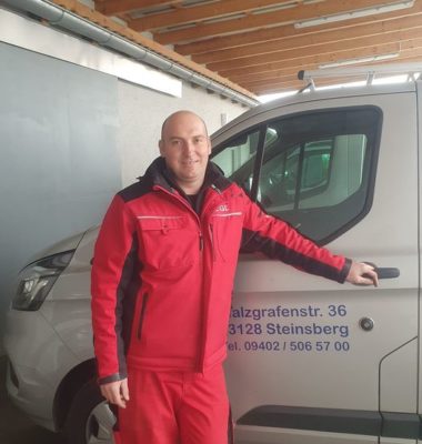 Neuer Kollege im Kundendienst!
